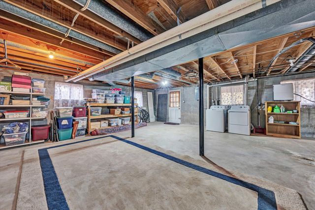 4119 Blue Jay CIR, Roanoke, VA 24018