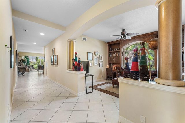 6166 Island Walk B, Boca Raton, FL 33496