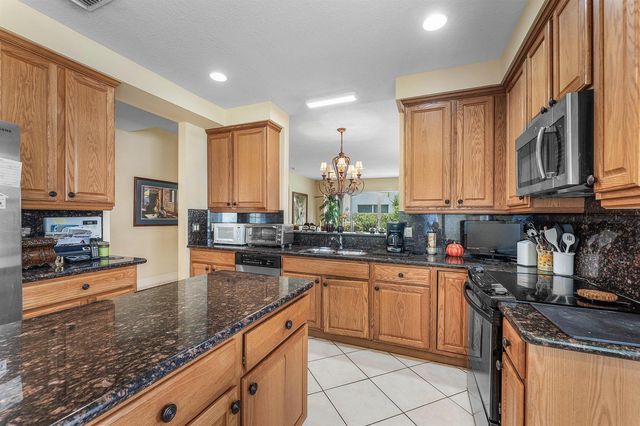 6166 Island Walk B, Boca Raton, FL 33496
