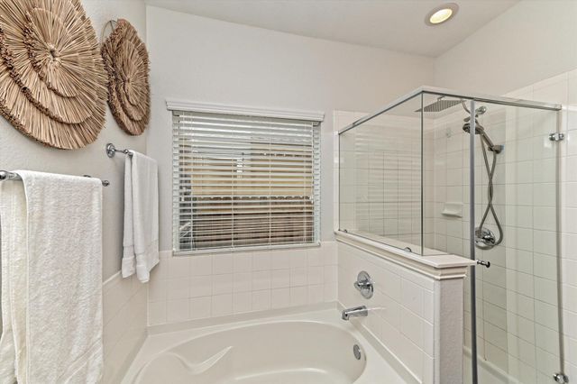 177 Eagle Owl LOOP, Leander, TX 78641