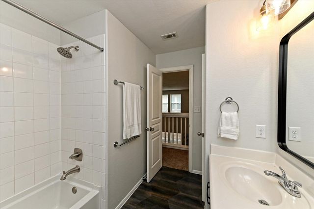 177 Eagle Owl LOOP, Leander, TX 78641