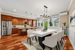 1078 NE High Street #10, Issaquah, WA 98029