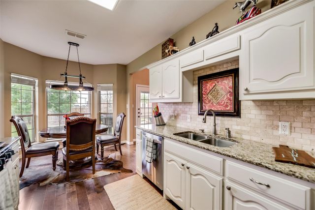 1403 Hickory Drive, Pilot Point, TX 76258