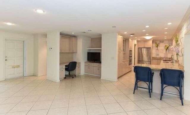 437 French Royale Circle, Atlantis, FL 33462