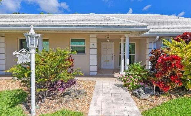 437 French Royale Circle, Atlantis, FL 33462