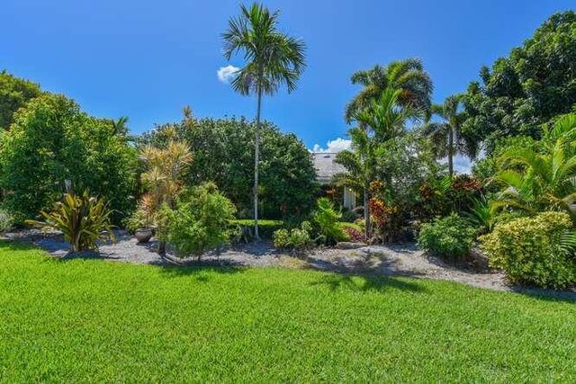 437 French Royale Circle, Atlantis, FL 33462