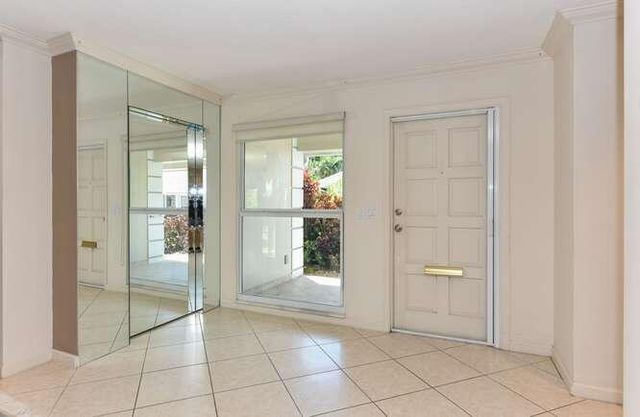 437 French Royale Circle, Atlantis, FL 33462