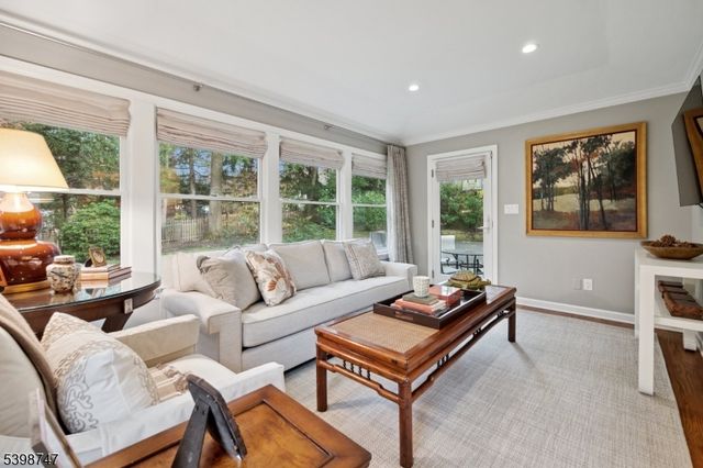 7 Oak Forest Ln, Summit City, NJ 07901