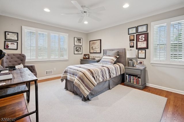 7 Oak Forest Ln, Summit City, NJ 07901