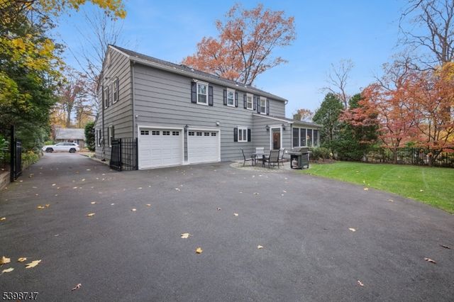 7 Oak Forest Ln, Summit City, NJ 07901