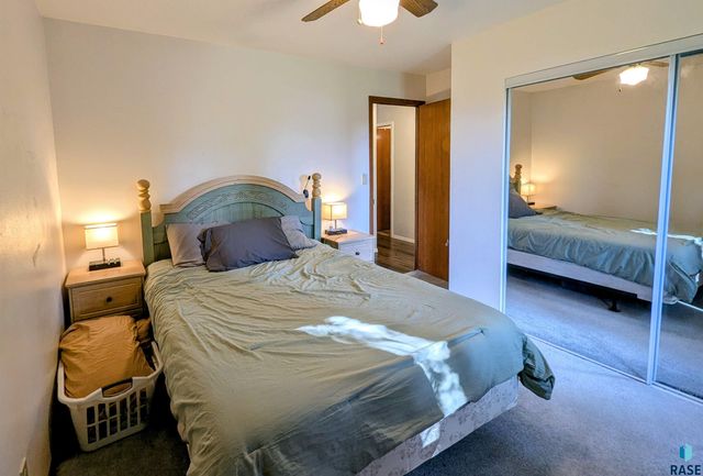 1013 S Harrington Cir Circle, Sioux Falls, SD 57103