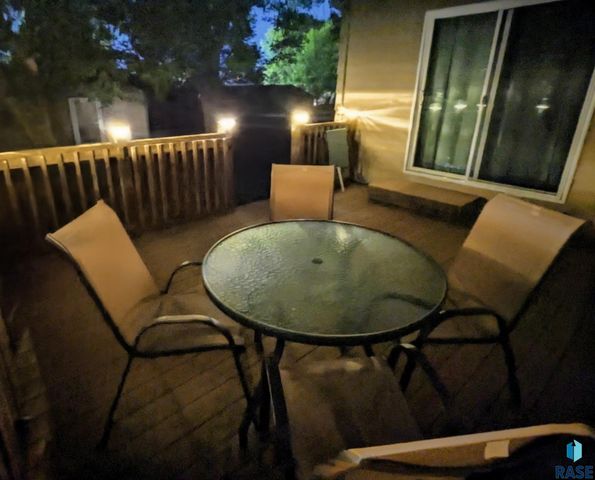 1013 S Harrington Cir Circle, Sioux Falls, SD 57103