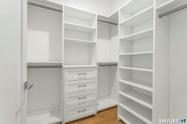 302 Gramercy Park 302, New Canaan, CT 06840