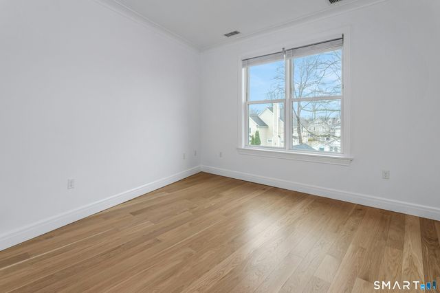 302 Gramercy Park 302, New Canaan, CT 06840