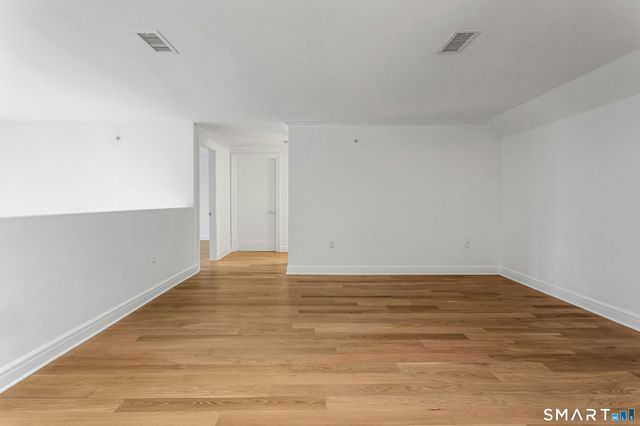 302 Gramercy Park 302, New Canaan, CT 06840