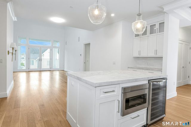 302 Gramercy Park 302, New Canaan, CT 06840