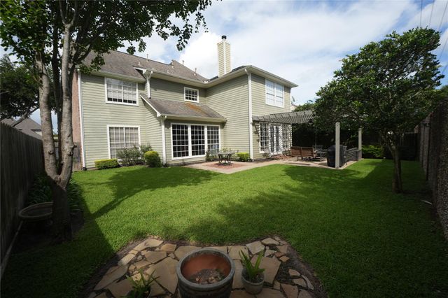 322 Lakeside Boulevard, Sugar Land, TX 77478