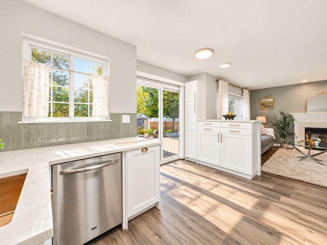 1463 NEWCASTLE Lane, Bartlett, IL 60103
