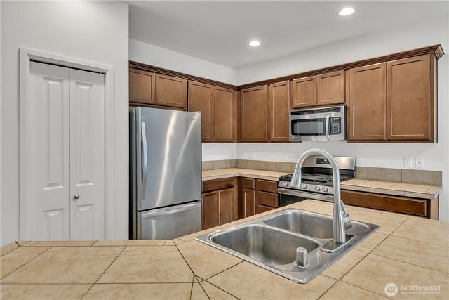 13328 SE 255th Street, Kent, WA 98042