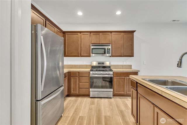 13328 SE 255th Street, Kent, WA 98042