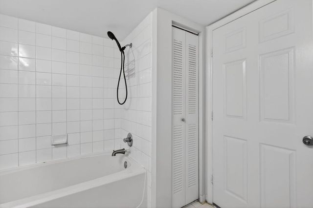 3662 NW Adriatic Lane, Jensen Beach, FL 34957