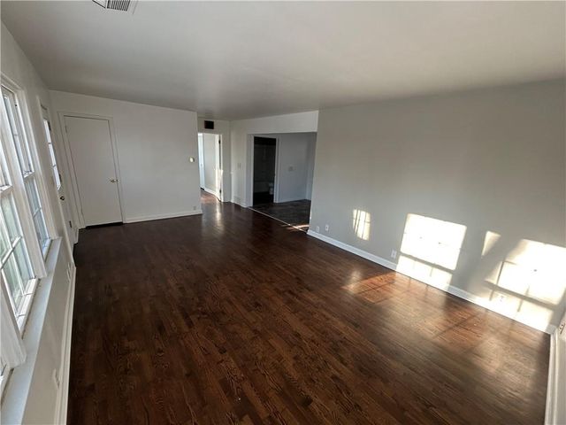 402 N Lee Street, Leeton, MO 64761