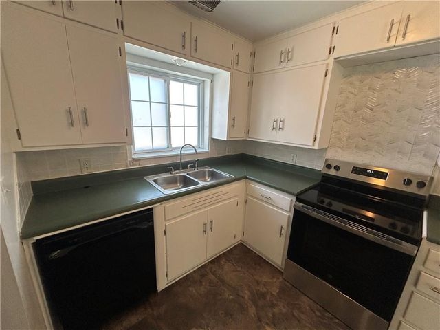 402 N Lee Street, Leeton, MO 64761