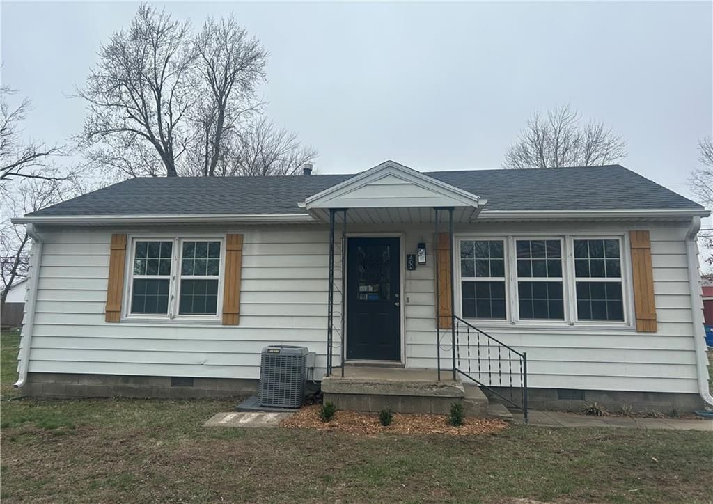 402 N Lee Street, Leeton, MO 64761