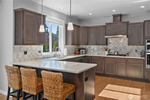 9031 Wyatt Loop SE, Tumwater, WA 98501