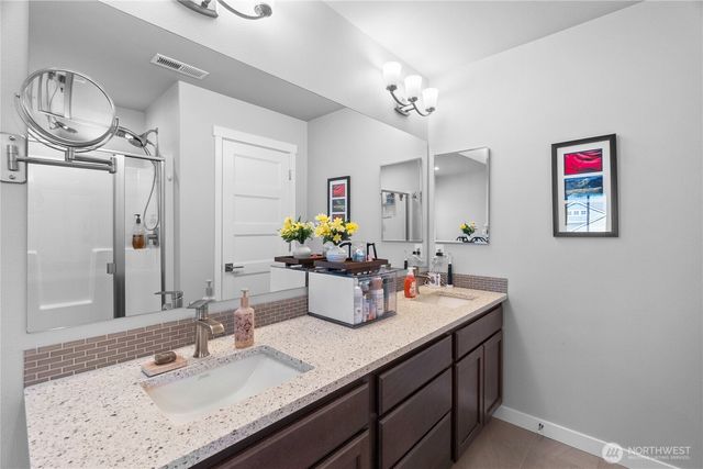 9031 Wyatt Loop SE, Tumwater, WA 98501