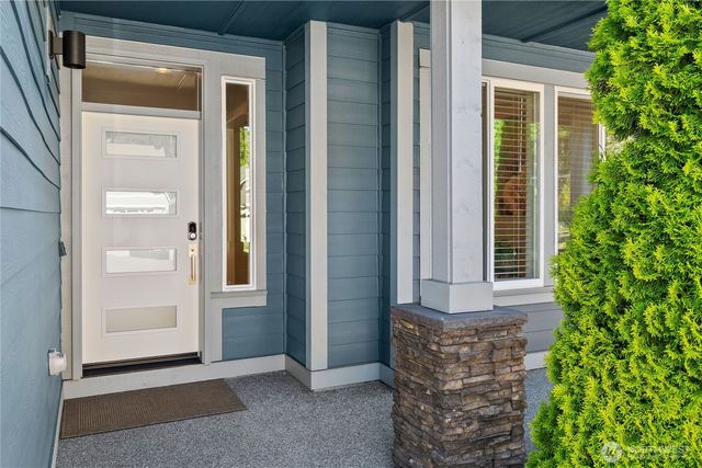 9031 Wyatt Loop SE, Tumwater, WA 98501