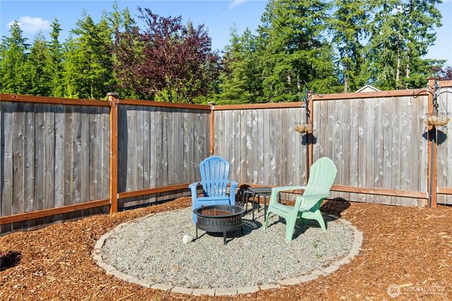 9031 Wyatt Loop SE, Tumwater, WA 98501