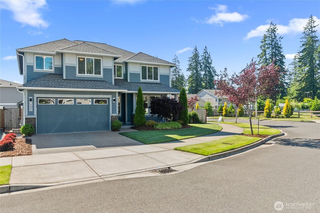 9031 Wyatt Loop SE, Tumwater, WA 98501