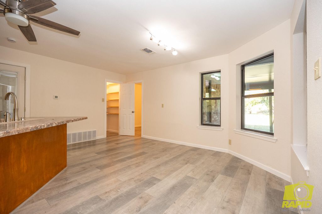 Image 12 of property listing at 5417 Briarwood Circle, San Angelo, TX 76903