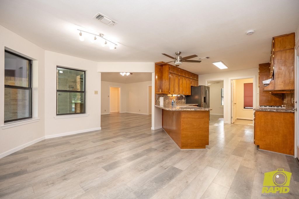 Image 13 of property listing at 5417 Briarwood Circle, San Angelo, TX 76903
