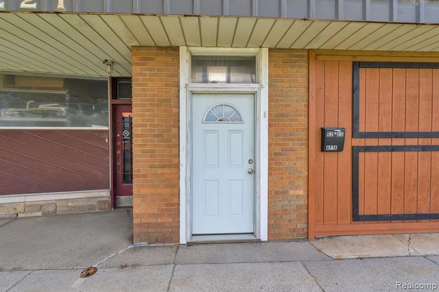 5223 Allen Road, Allen Park, MI 48101