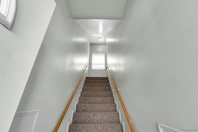 5223 Allen Road, Allen Park, MI 48101