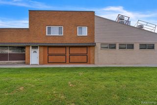 5223 Allen Road, Allen Park, MI 48101