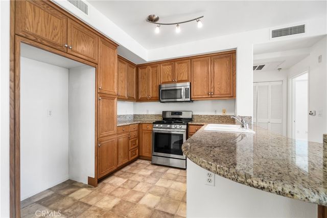 13044 Pacific 118, Playa Vista, CA 90094