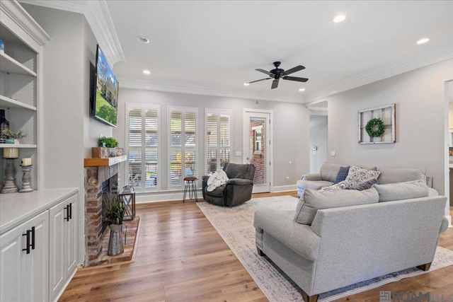 18042 Magnolia Bend Rd, Greenwell Springs, LA 70739