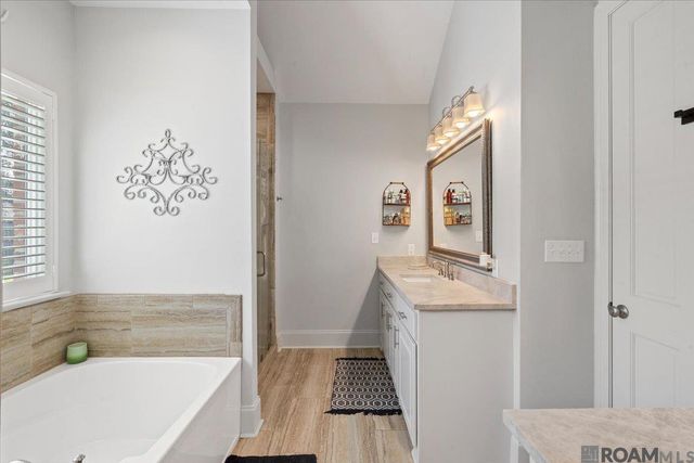 18042 Magnolia Bend Rd, Greenwell Springs, LA 70739