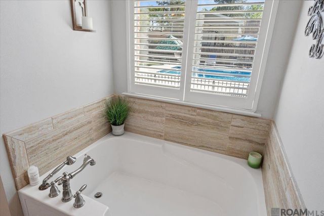 18042 Magnolia Bend Rd, Greenwell Springs, LA 70739