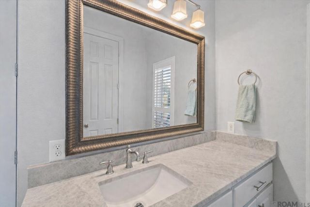 18042 Magnolia Bend Rd, Greenwell Springs, LA 70739