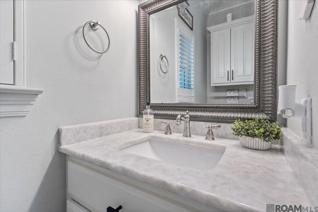 18042 Magnolia Bend Rd, Greenwell Springs, LA 70739