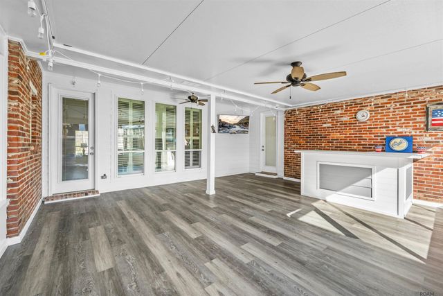 18042 Magnolia Bend Rd, Greenwell Springs, LA 70739