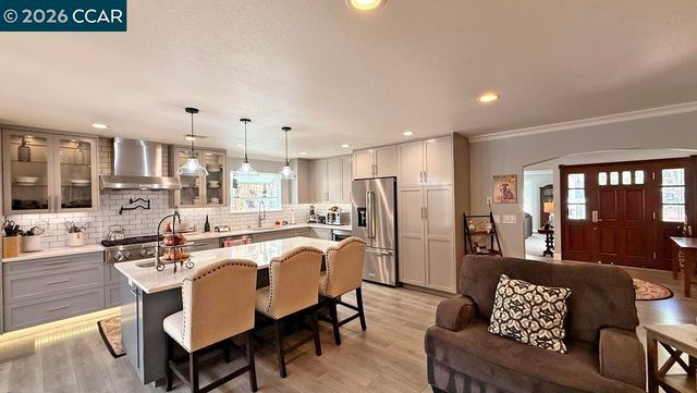 3586 Tupelo Dr, Walnut Creek, CA 94598