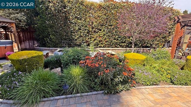 3586 Tupelo Dr, Walnut Creek, CA 94598