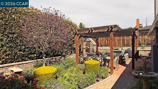 3586 Tupelo Dr, Walnut Creek, CA 94598