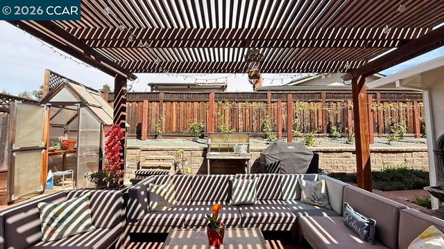 3586 Tupelo Dr, Walnut Creek, CA 94598