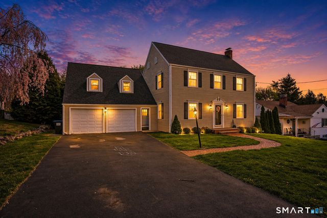 75 Parkway Drive, Trumbull, CT 06611